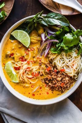  Khao Soi: A Creamy Coconut Curry That Will Delight Your Taste Buds and Melt in Your Mouth!