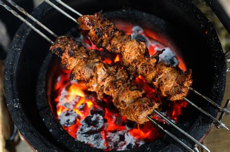  Lamb Skewers Marinated in Aromatic Spices: Can This Dish Be Considered the Soul Food of Pingliang?