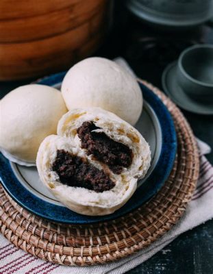  Steamed Red Bean Paste Buns! Will This Delicate Treat Melt on Your Tongue and Warm Your Soul?