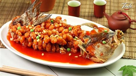  Sweet and Sour Mandarin Fish: Can This Exquisite Dish Conquer Your Taste Buds with its Delicate Tanginess?